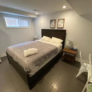 Homestay Yonge And Finch Subway !s Spacious And Modern Private Bd With Shared Bathroom Toronto
