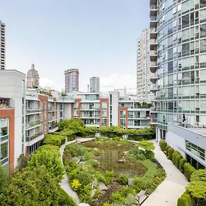Apartment Gardenview Modern With Parking, Gym, Pool, Ac Vancouver