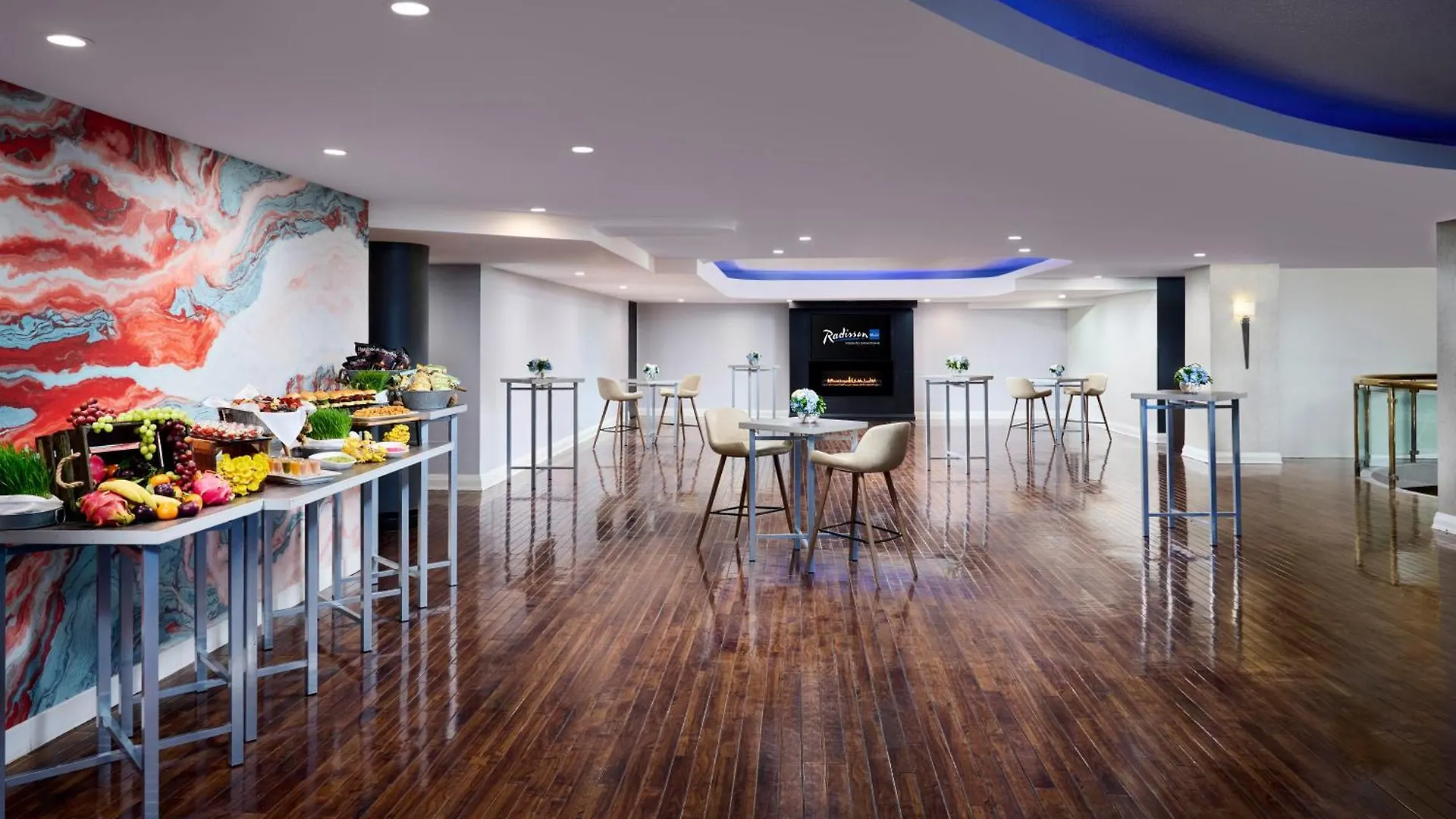 Radisson Blu Toronto Downtown Hotel 4*,  Canada